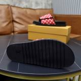 LV Slippers 38-45 (28)
