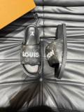 LV Slippers 38-45 (6)