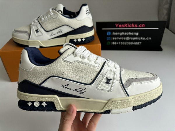 LV SNEAKERS (87)