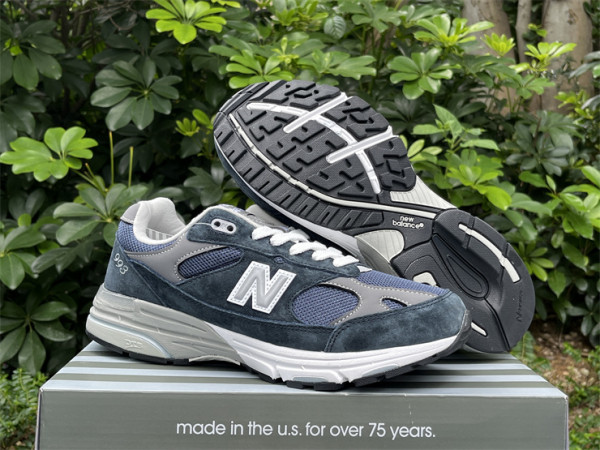 Authentic New Balance MR993NR