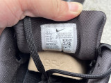 Authentic Nike Vomero 18 (2)