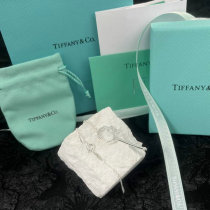 Tiffany Necklace (179) Tiffany Necklace (179)