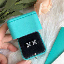 Tiffany Earrings (131) Tiffany Earrings (131)