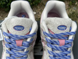 Authentic New Balance U2002RHE