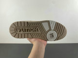LV SNEAKERS (96)