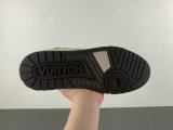 LV SNEAKERS (93)