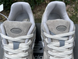 Authentic New Balance M2002RRD