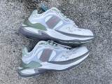 Gucci Men Shoes (195)