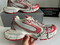 Balenciaga Phantom Sneaker White/Red Balenciaga Phantom Sneaker White/Red