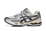 Asics Gel-Kayano 14  (31)