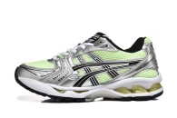 Asics Gel-Kayano 14  (33)