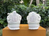 LV SNEAKERS (103)
