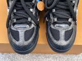 LV SNEAKERS (104)