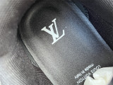 LV SNEAKERS (104)