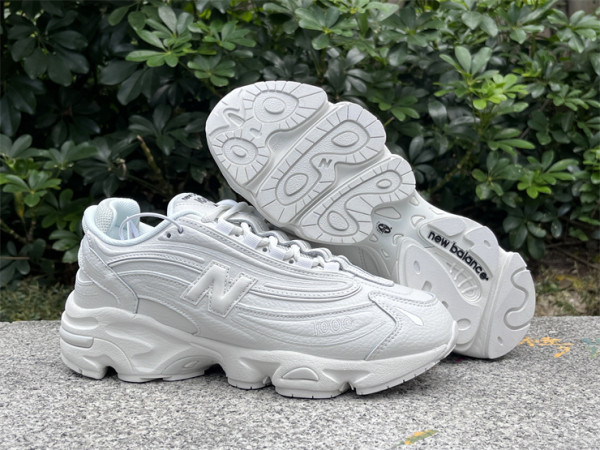 Authentic New Balance M1000BW