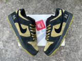 Authentic Supreme x Nike SB Dunk Low Camper Green