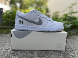 Authentic Supreme x Nike SB Dunk Low White/Silver