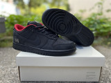 Authentic Supreme x Nike SB Dunk Low Black/Red/White