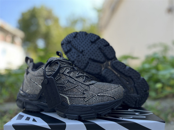 OFF-WHITE SNEAKERS (78)