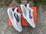 Authentic Nike Vomero 18 (5)