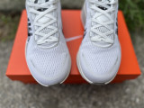 Authentic Nike Vomero 18 (5)