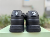 OFF-WHITE SNEAKERS (79)