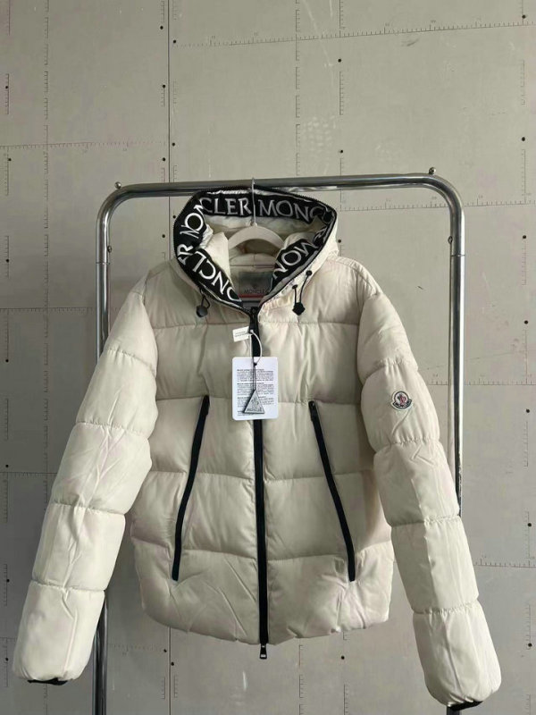 Moncler Down Jacket (84)