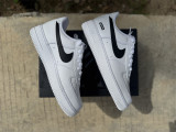 Authentic Supreme x Nike Air Force 1 White/Black