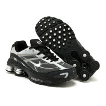 Supreme x Nike Shox Ride 2 (8) Supreme x Nike Shox Ride 2 (8)