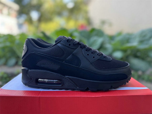 Authentic Nike Air Max 90 Black