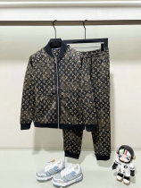 LV Long Suit S-XXL (1)