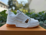 LV SNEAKERS (119)