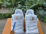 LV SNEAKERS (119)