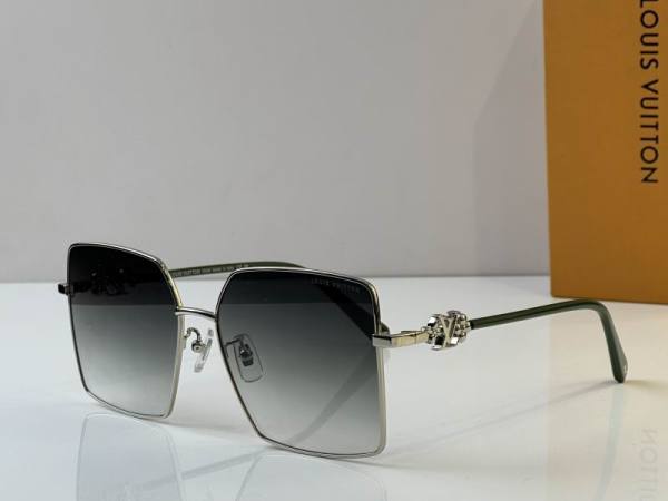 LV Sunglasses AAA (12)