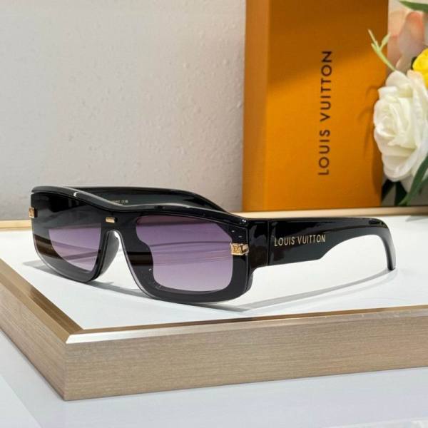 LV Sunglasses AAA (59)