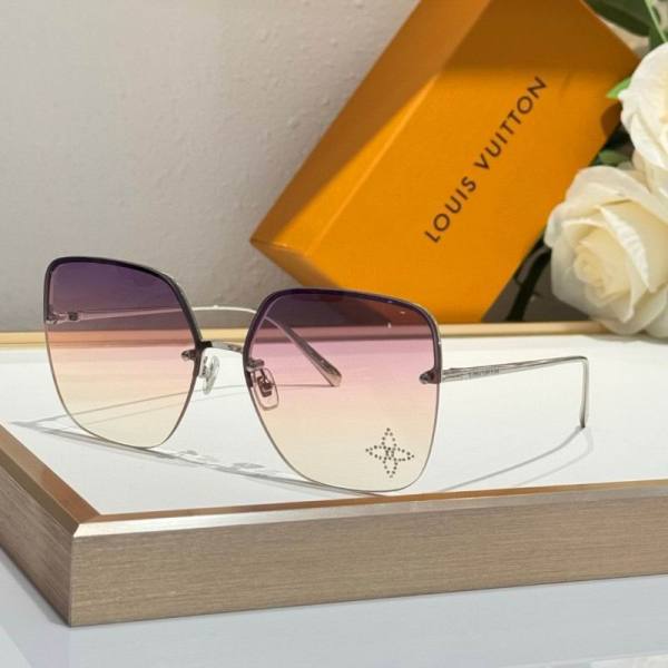 LV Sunglasses AAA (38)