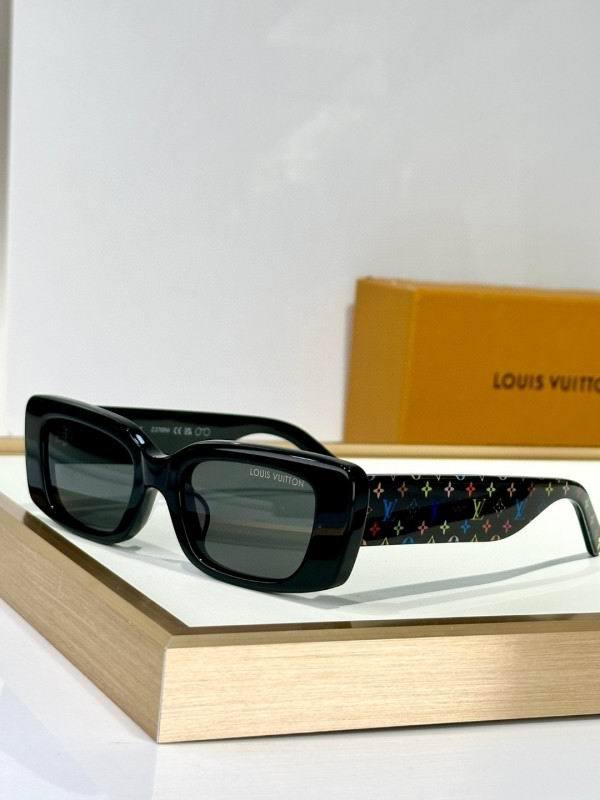 LV Sunglasses AAA (32)