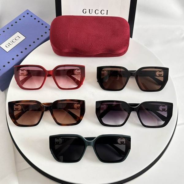 Gucci Sunglasses AAA (222)