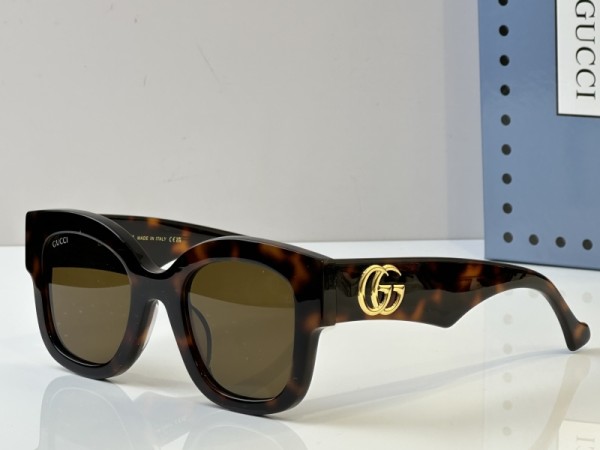 Gucci Sunglasses AAA (290)