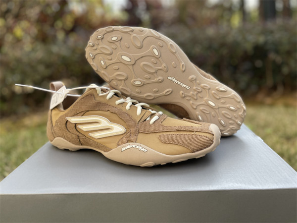 Balenciaga Monday Ultra Sneaker Beige/White