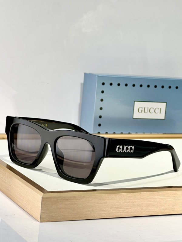Gucci Sunglasses AAA (304)