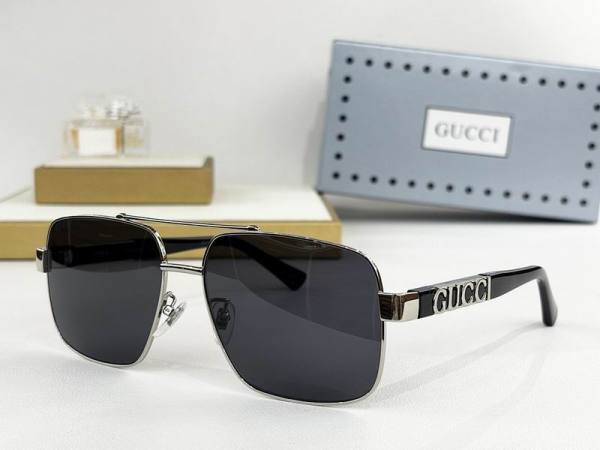 Gucci Sunglasses AAA (306)