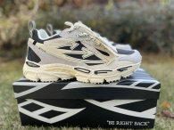 OFF-WHITE SNEAKERS (81)