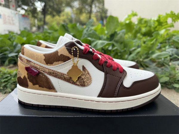 Authentic Air Jordan 1 Low SE GS “Year of the Horse”
