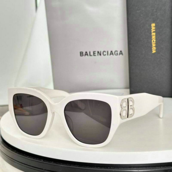 Balenciaga Sunglasses AAA (496)