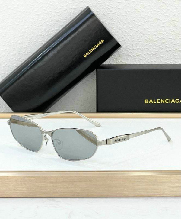 Balenciaga Sunglasses AAA (258)
