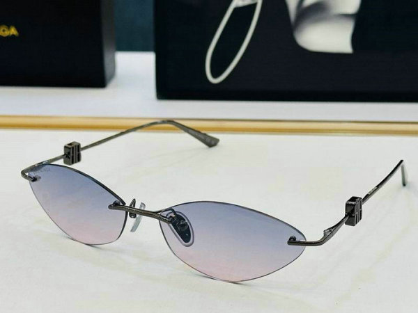 Balenciaga Sunglasses AAA (551)