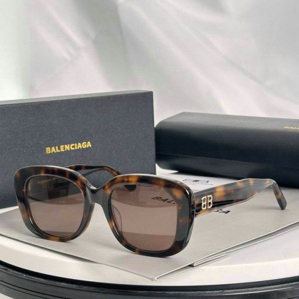 Balenciaga Sunglasses AAA (116)