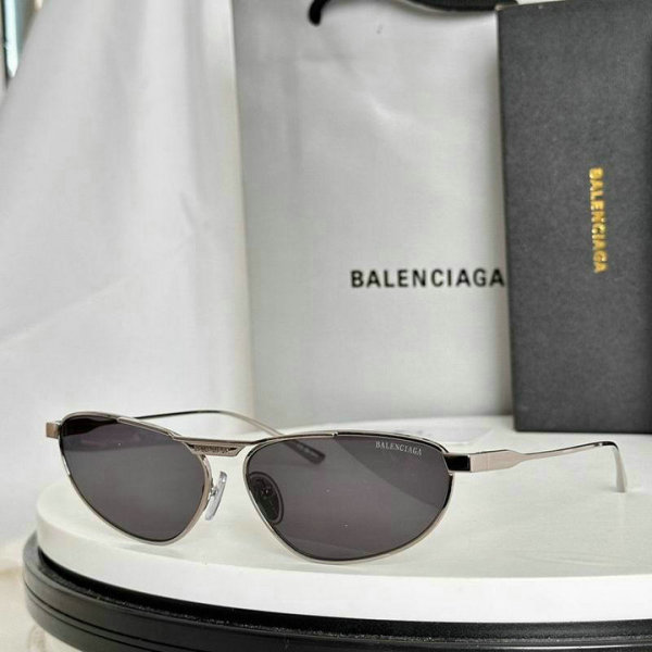 Balenciaga Sunglasses AAA (658)