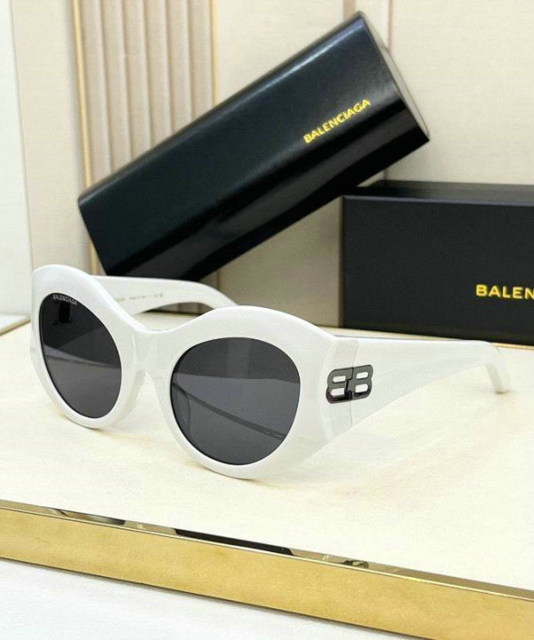 Balenciaga Sunglasses AAA (323)